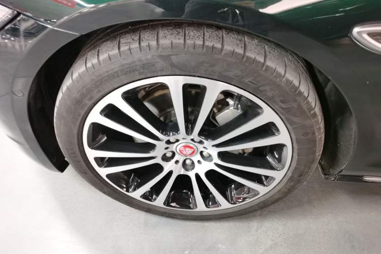 Used Jaguar XFL 2024 2.0T P250 Two-Wheel Drive Prestige Luxury Edition
