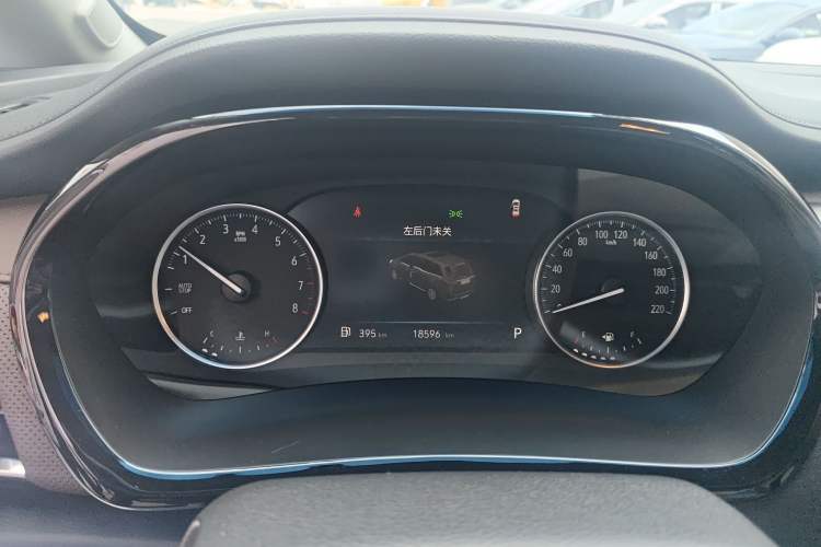 Used Buick GL8 2023 Land Executive Class Smart Enjoyment Model
