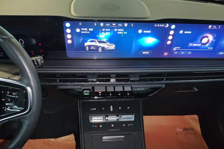 Used Lincoln Corsair 2024 1.5T Two-Wheel Drive Deluxe Hybrid Version Audio And AC Panel