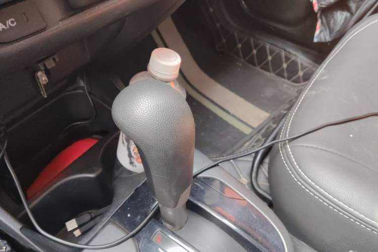 Used Honda Fit 2016 1.5L LXS CVT Comfort Sunroof Version Gear Lever