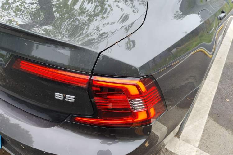 Used Volvo S90 2025 B5 Zhiyi Luxury Edition Right Rear Taillight