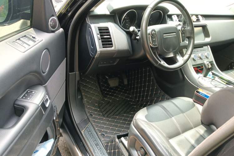 Used Land Rover Range Sport 2017 3.0 SC V6 SE Driver Seat