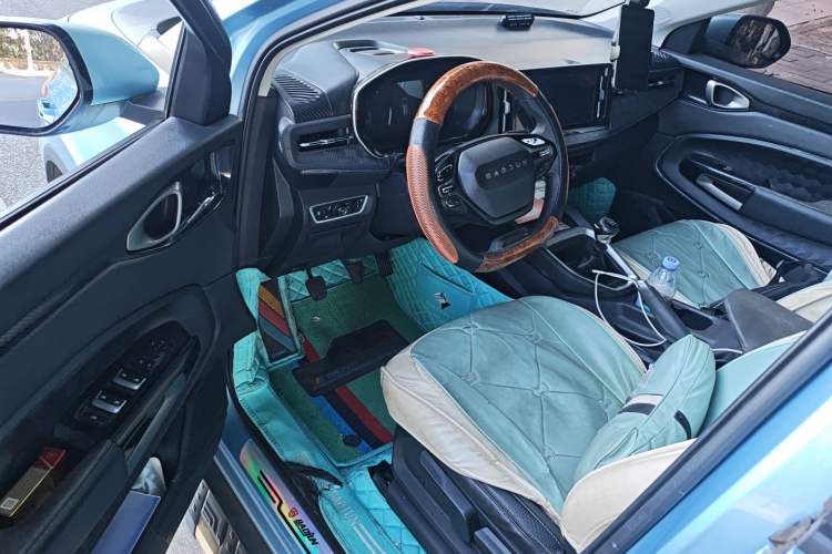 Used Baojun RM-5 2019 1.5T Manual Elite Version with 24-Hour Online Service 7 Seats
