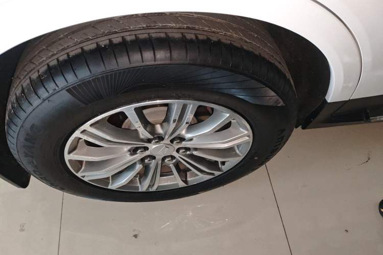 Used Cadillac XT5 2018 25T Luxury Model
