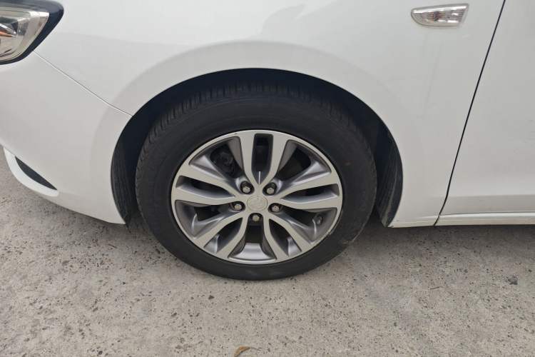 Used Buick GT 2019 18T Automatic Connected Elite Model China VI Standard Exterior 4