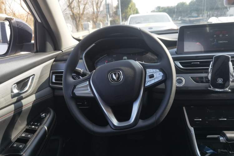 Used Changan CS75 2020 280T DCT Luxury Model China VI Standard