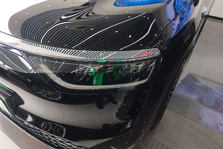 Used Hima AITO M8 2025 Extended-Range Max+ Version 53.4 kWh 6-Seater Edition Left Front Headlight