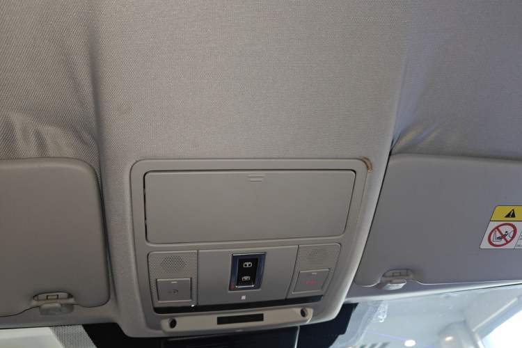 Used Land Rover Discovery Sport 2017 2.0T SE
