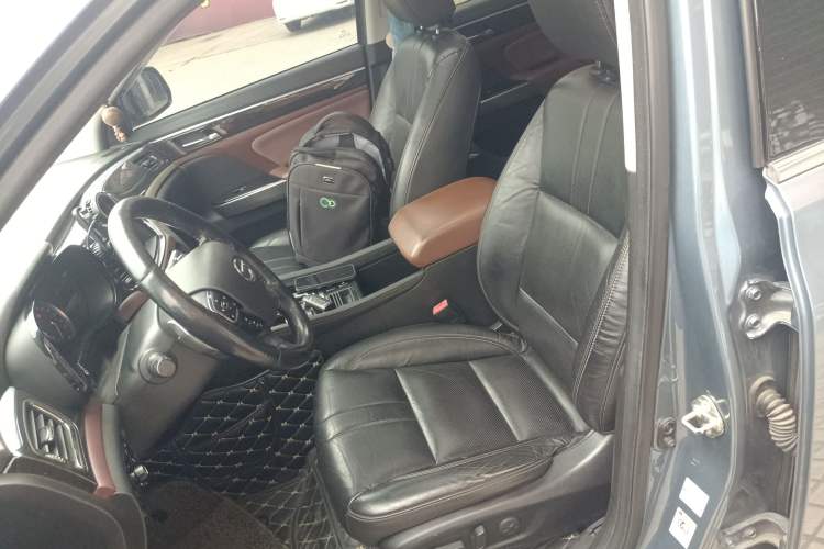 Used GAC Trumpchi GS8 2017 320T Two-Wheel Drive Luxury Smart Connectivity Version (7 Seats)
