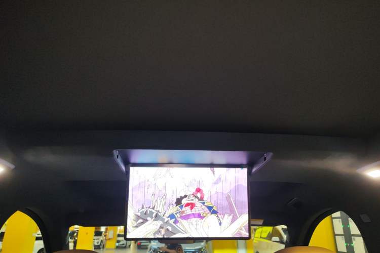 Used ONVO Luxeed L90 2025 Model—Max Six-Seater Version Headliner