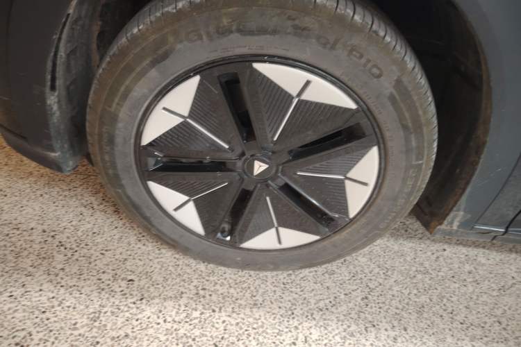 Used Deepal S07 2024 215Max Range-Extended Version
