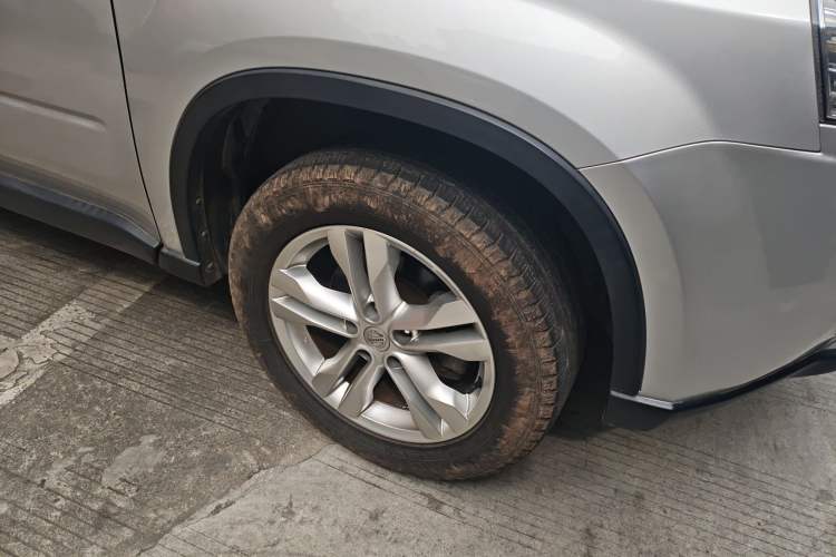 Used Nissan X-Trail 2012 2.5L Manual Luxury Edition 4WD
