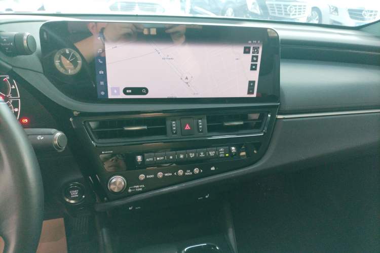 Used Lexus ES 2023 200 Excellence Edition