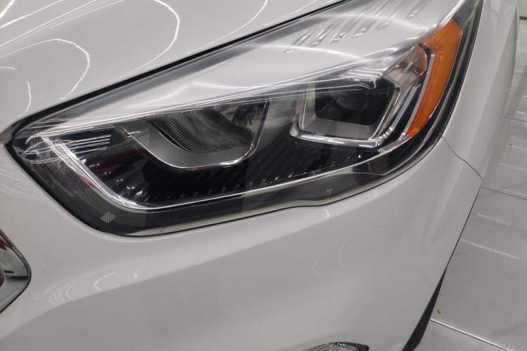 Used Ford Kuga 2017 EcoBoost 180 Two-Wheel-Drive Platinum Edition