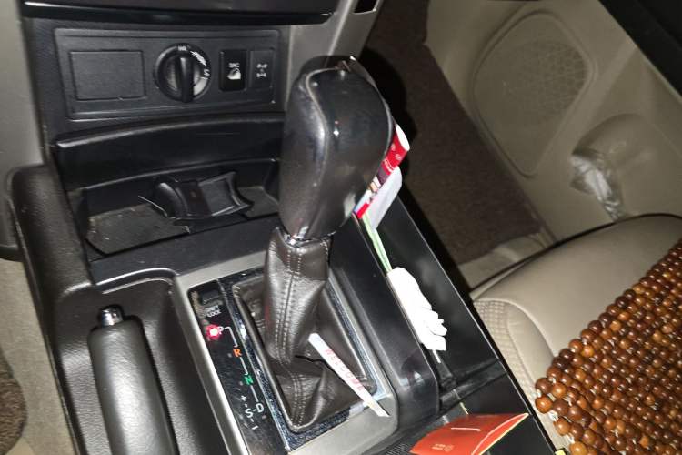 Used Toyota Prado 2010 4.0L Automatic TX Gear Lever