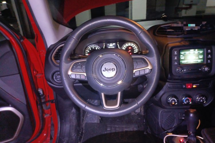 Used Jeep Renegade 2017 180T Automatic High-Energy Version
