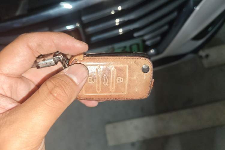 Used Roewe RX5 New Energy 2017 eRX5 50T Hybrid Connected Prestige Flagship Edition
