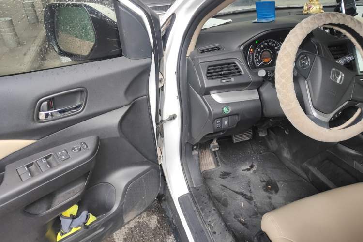 Used Honda CR-V 2016 2.0L Two-Wheel Drive Classic Edition