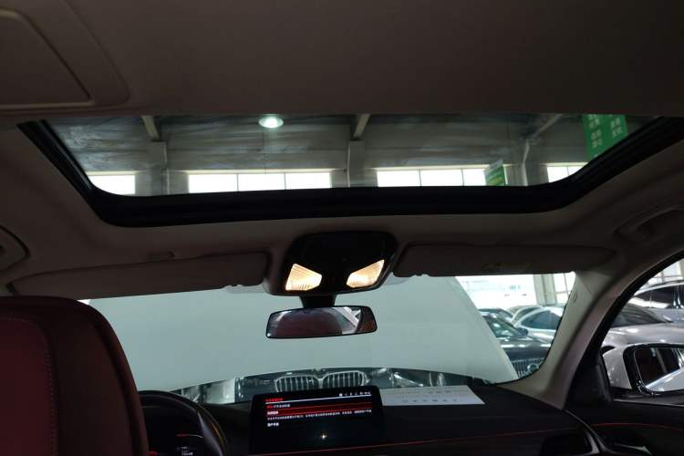 Used BMW 5 Series 2022 Second Facelift 530Li Luxury Edition Premium Package
