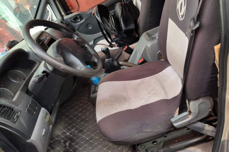 Used FORTHING Lingzhi 2014 V3 1.5L 7-Seater Comfort Model