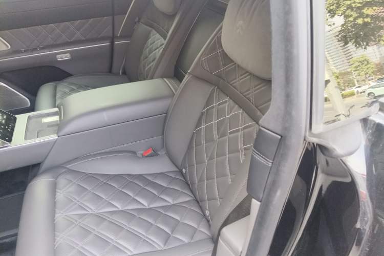 Used Nio ET9 2025 100 kWh