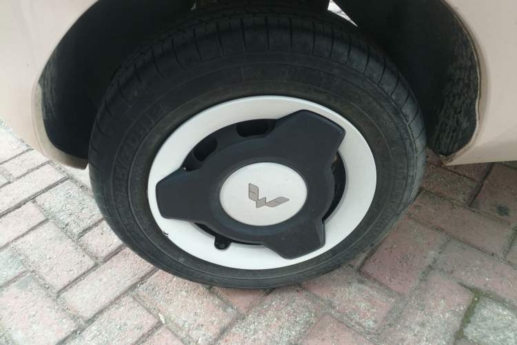 Used Wuling Hongguang MINIEV 2021 Macaron Fashion Edition Lithium-Ion Battery Exterior 5