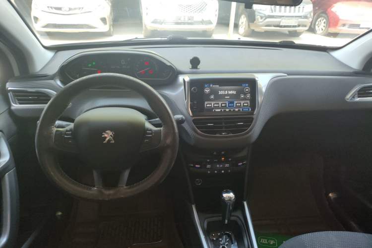 Used Peugeot 2008 2014 1.6L Automatic Fashion Edition
