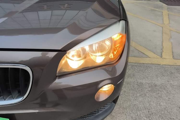 Used BMW X1 2013 sDrive18i Fashion Model Left Front Headlight