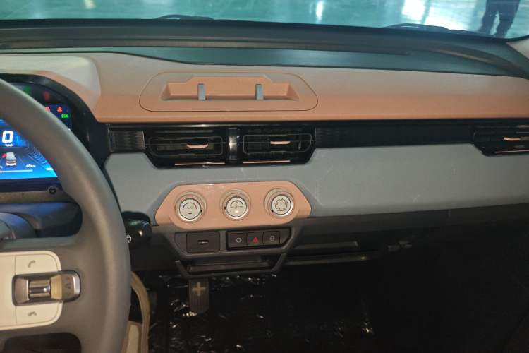 Used Chery QQ Ice Cream 2024 205km Sundae+