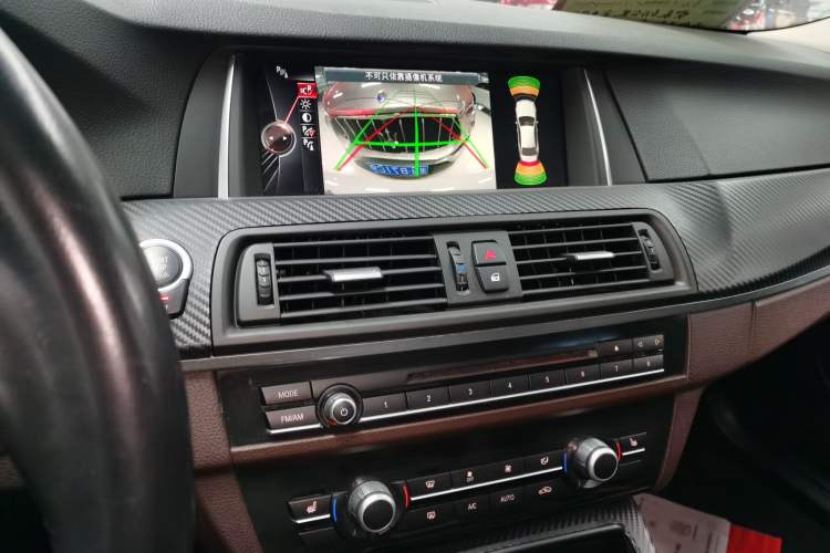 Used BMW 5 Series 2014 525Li Luxury Design Package
