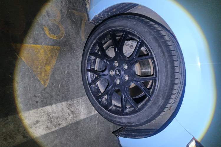 Used Ford Mustang 2021 2.3T EcoBoost Right Front Wheel Hub