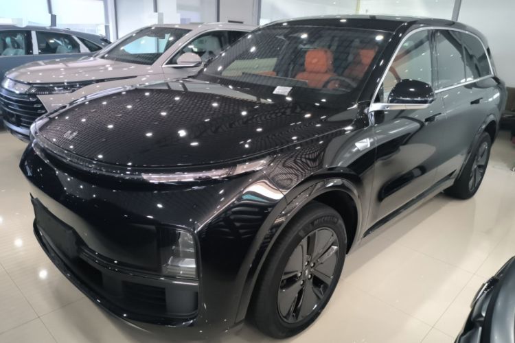 Used Li Auto L8 2024 Pro Model Left Side