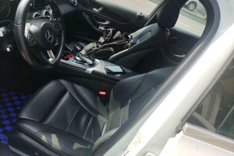 Used Mercedes-Benz C-Class 2015 C 200 station wagon Left Front Seat