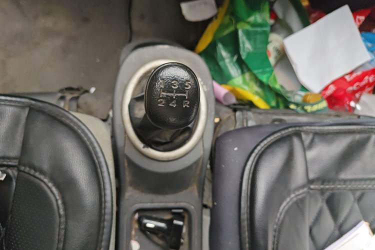 Used BAIC Weiwang 306 2013 1.2L Value Edition Basic CNG 7-seater A12 China IV Gear Lever