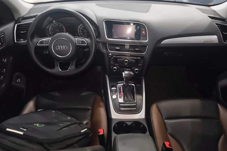 Used Audi Q5 2017 Plus 40 TFSI Technology Model