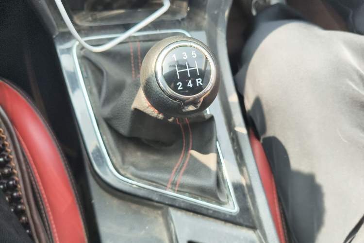 Used Venucia D60 2018 1.6L Manual Smart Connect Elite Edition