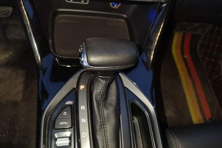 Used GAC Trumpchi GS4 2020 270T Automatic Luxury Smart Connectivity Version Gear Lever