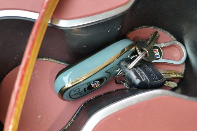 Used Buick Regal 2024 25T Deluxe Edition Vehicle Key