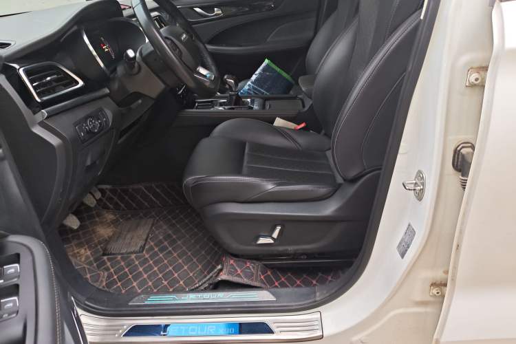 Used JETOUR X90 2019 1.5T Manual Smart Enjoyment Model 6 Seats China V Emission Standard