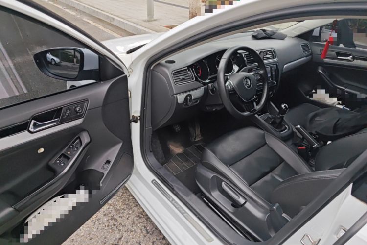 Used Volkswagen Sagitar 2018 1.6L Manual Comfort Model Driver Seat