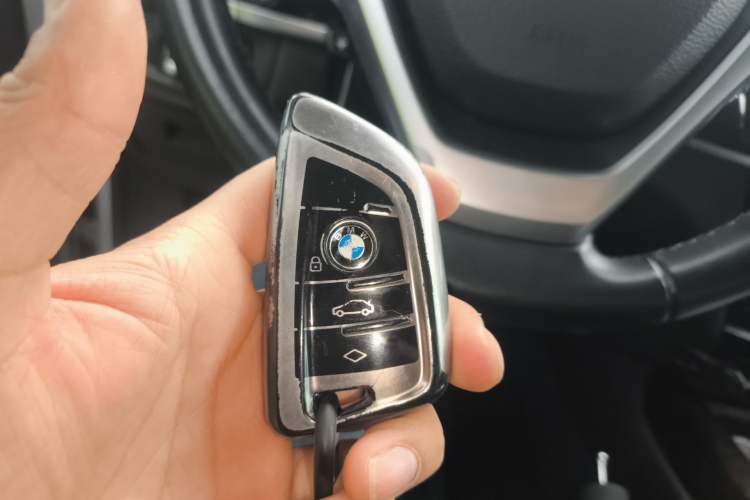 Used BMW X5 2017 xDrive28i
