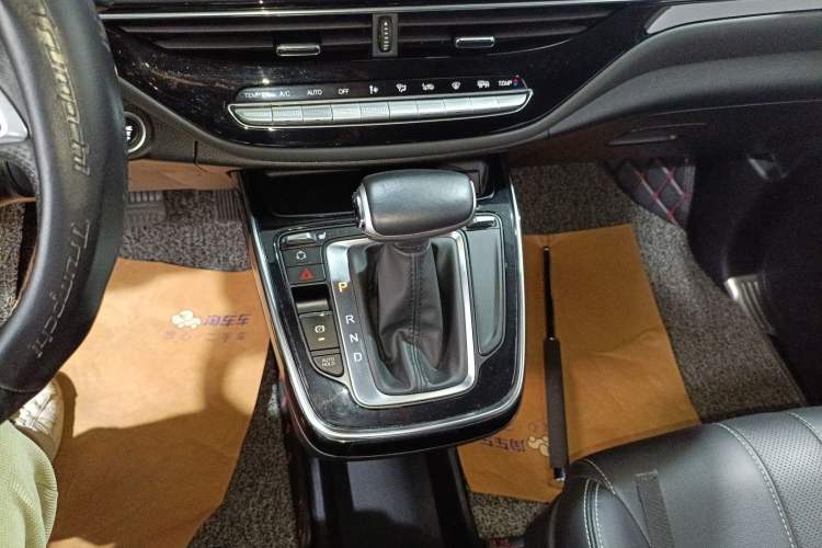 Used GAC Trumpchi M6 2021 270T DCT Luxury Edition (7-seater)