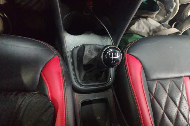 Used Volkswagen Polo 2016 1.4L Manual Fashion Model