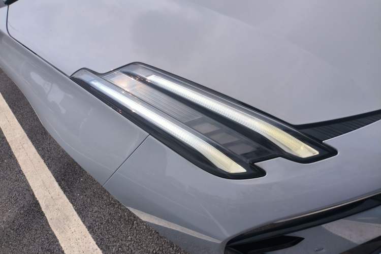 Used Lynk & Co 03 2023 1.5T EM-F PM Right Front Headlight