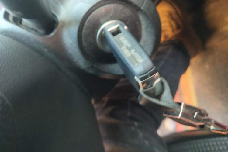 Used Chevrolet Aveo Sonic 2011 Sedan 1.6L Manual Transmission SX