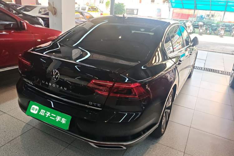 Used Volkswagen Magotan GTE Plug-in Hybrid 2022 GTE Luxury Model Rear Right 45 Deg