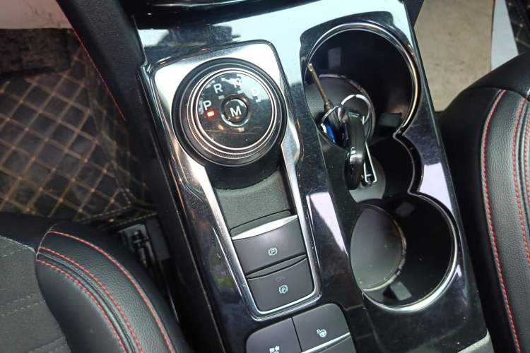 Used Ford Escape 2020 EcoBoost 245 Four-Wheel Drive ST-LINE Deluxe Edition
