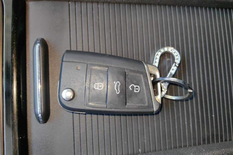 Used Volkswagen Lamando 2019 280TSI DSG Comfort Edition China V Standard Vehicle Key