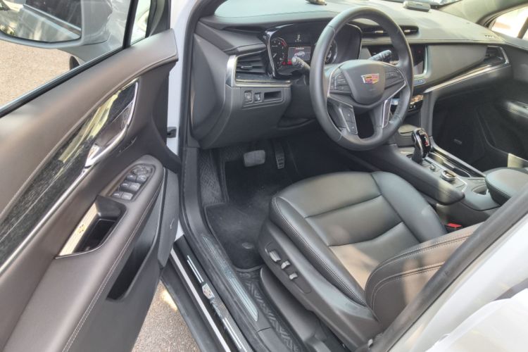 Used Cadillac XT5 2023 2.0T Two-Wheel-Drive Fashion Edition