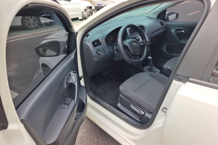 Used Volkswagen Polo 2016 1.6L Automatic Comfort Model Driver Seat